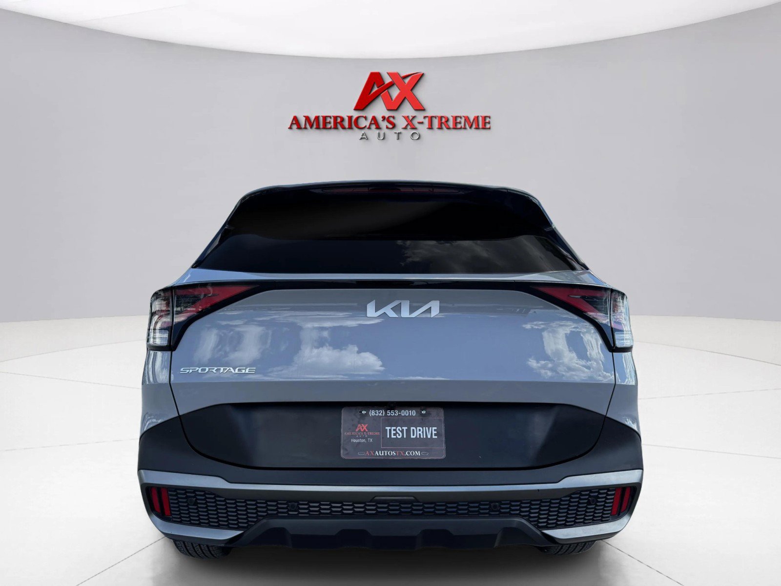 2023 Kia Sportage X-Line photo 4
