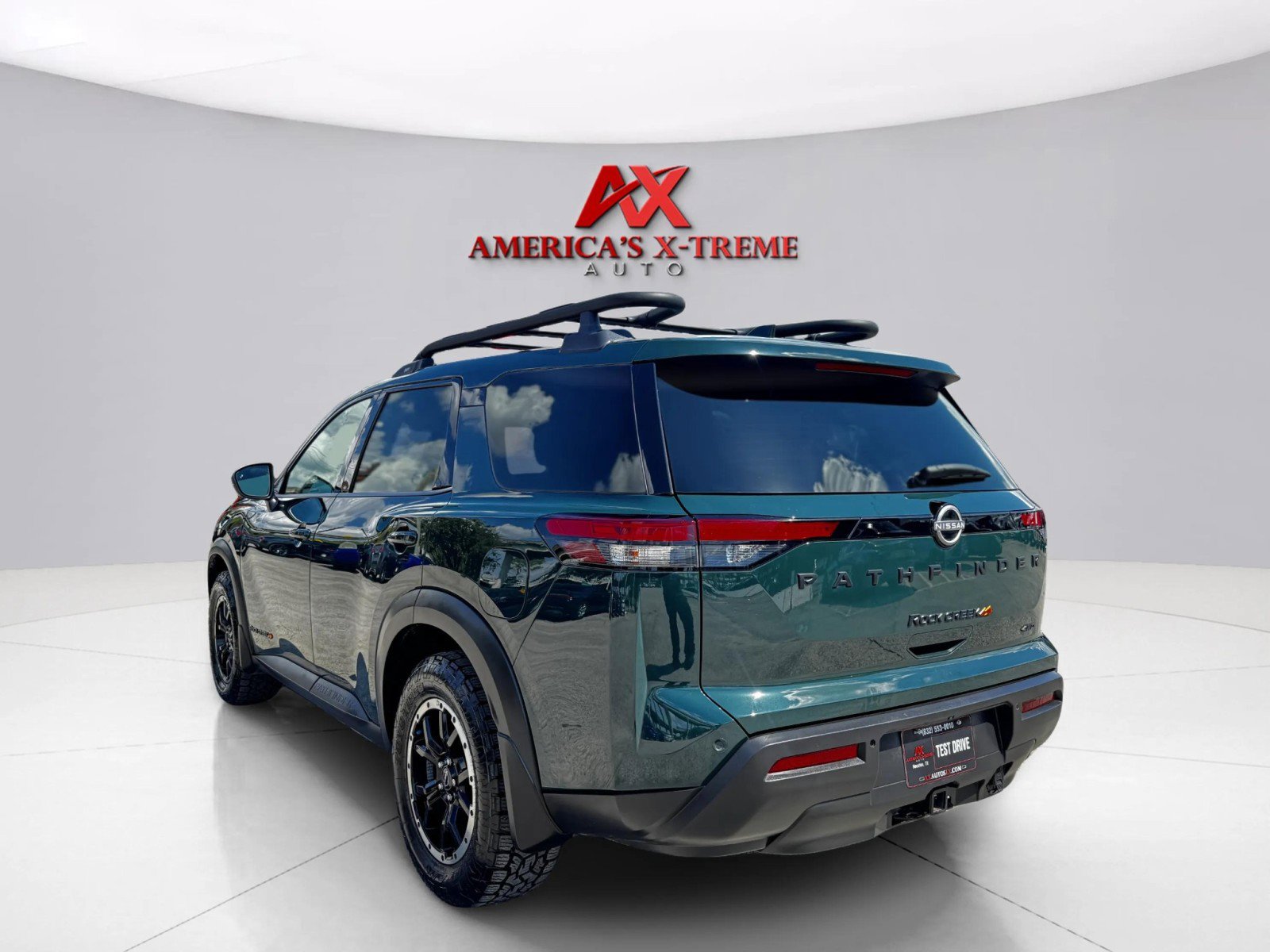 2024 Nissan Pathfinder Rock Creek photo 3