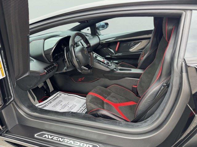 2017 Lamborghini Aventador Superveloce - Photo 34