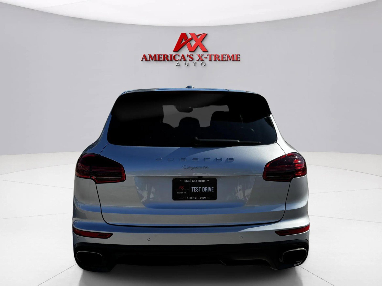 2017 Porsche Cayenne Platinum Edition photo 4