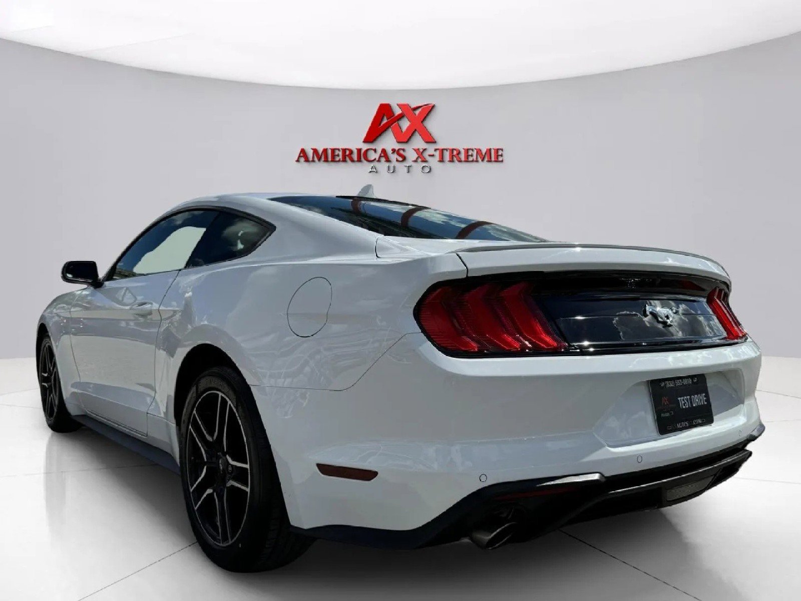 2023 Ford Mustang EcoBoost Premium photo 3