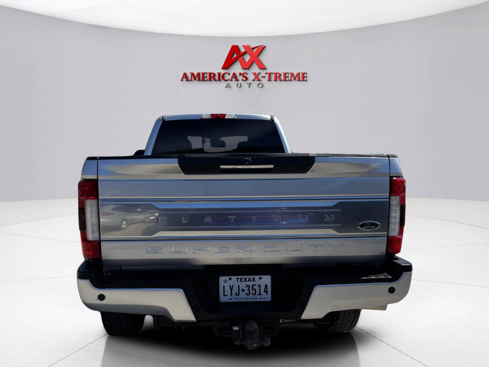2017 Ford F-350 Platinum photo 3