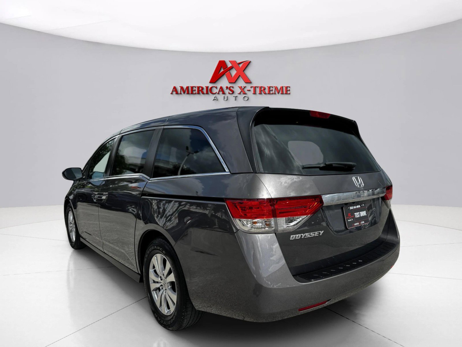 2016 Honda Odyssey EX photo 3