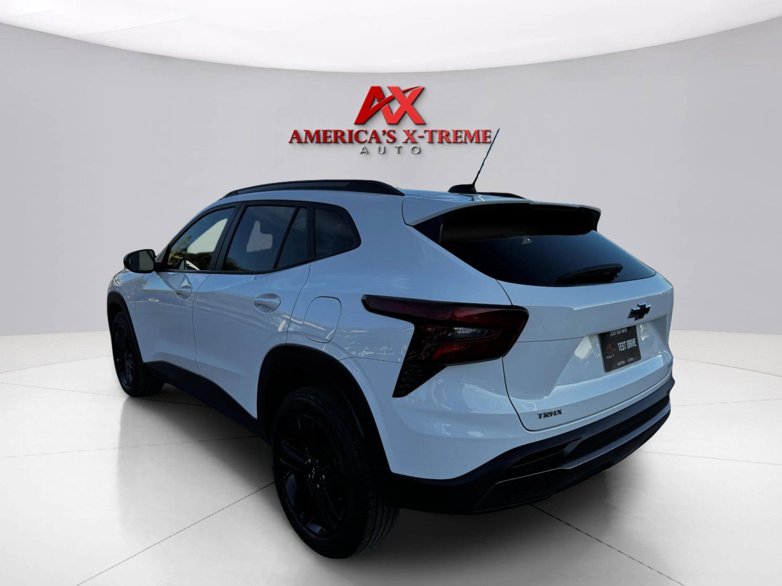 2024 Chevrolet Trax ACTIV photo 2