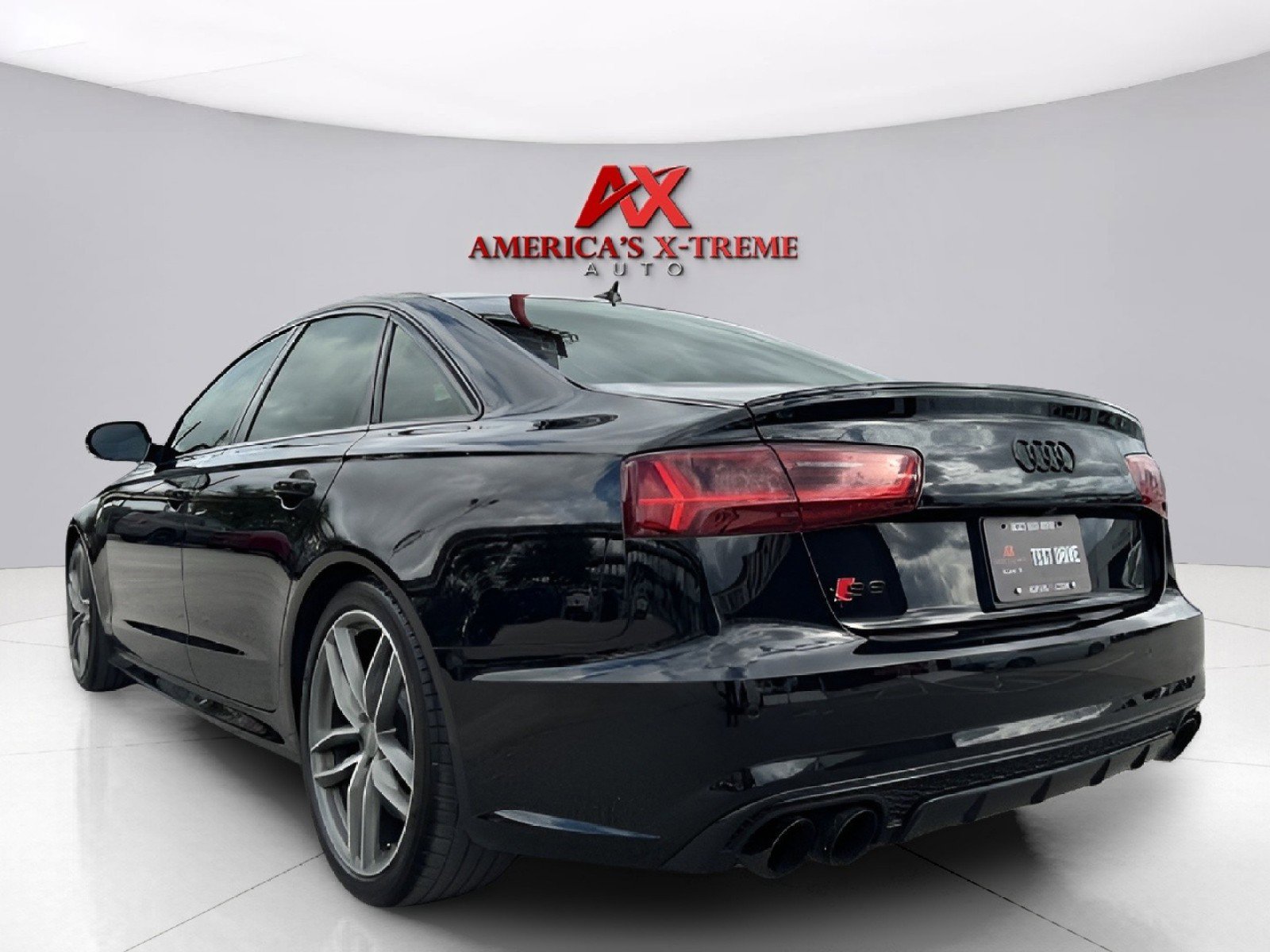 2017 Audi S6 Prestige photo 3