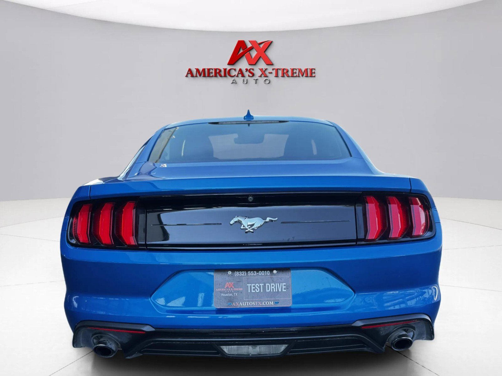 2021 Ford Mustang EcoBoost photo 4