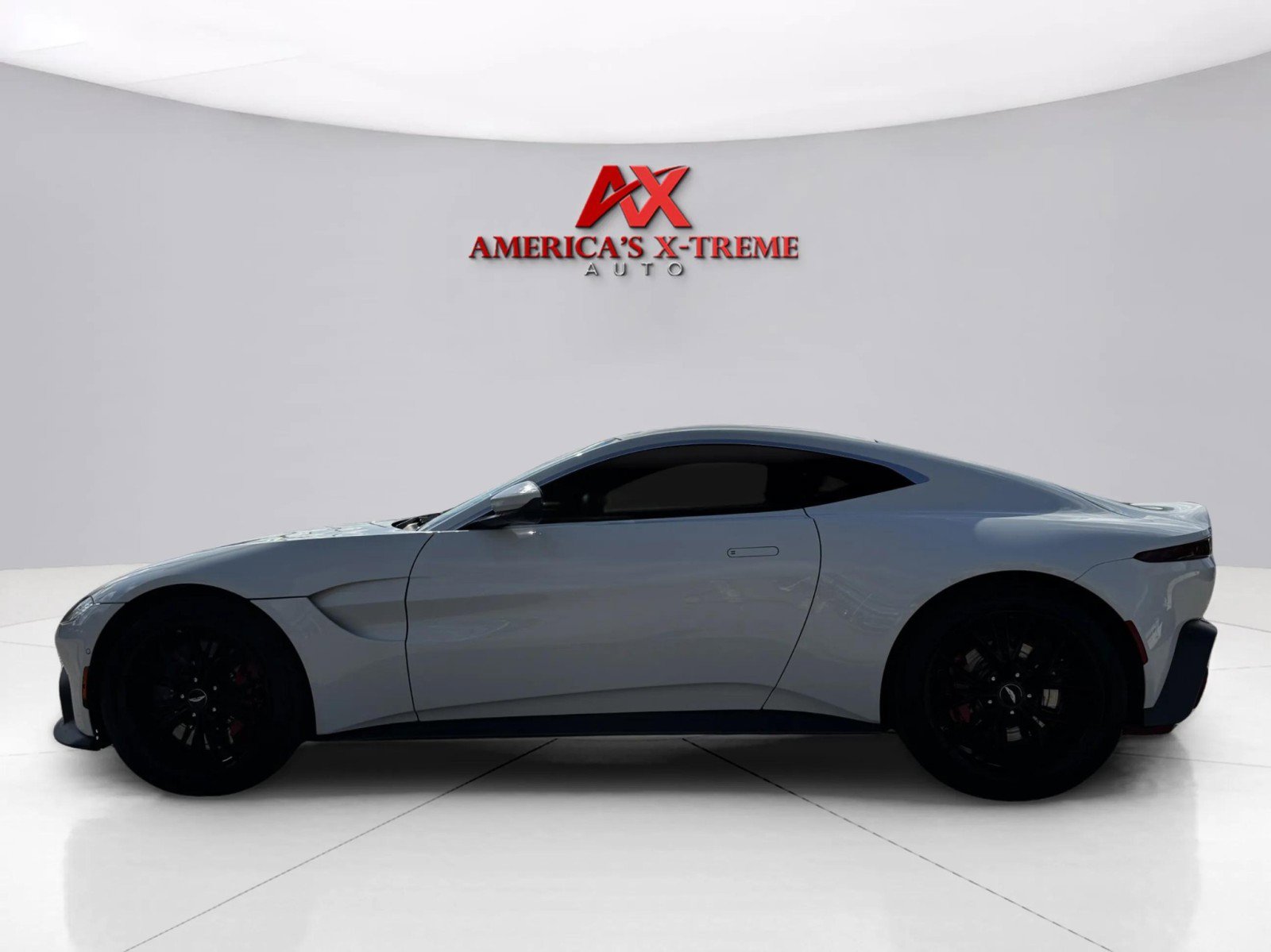 2023 Aston Martin Vantage AM6 photo 2