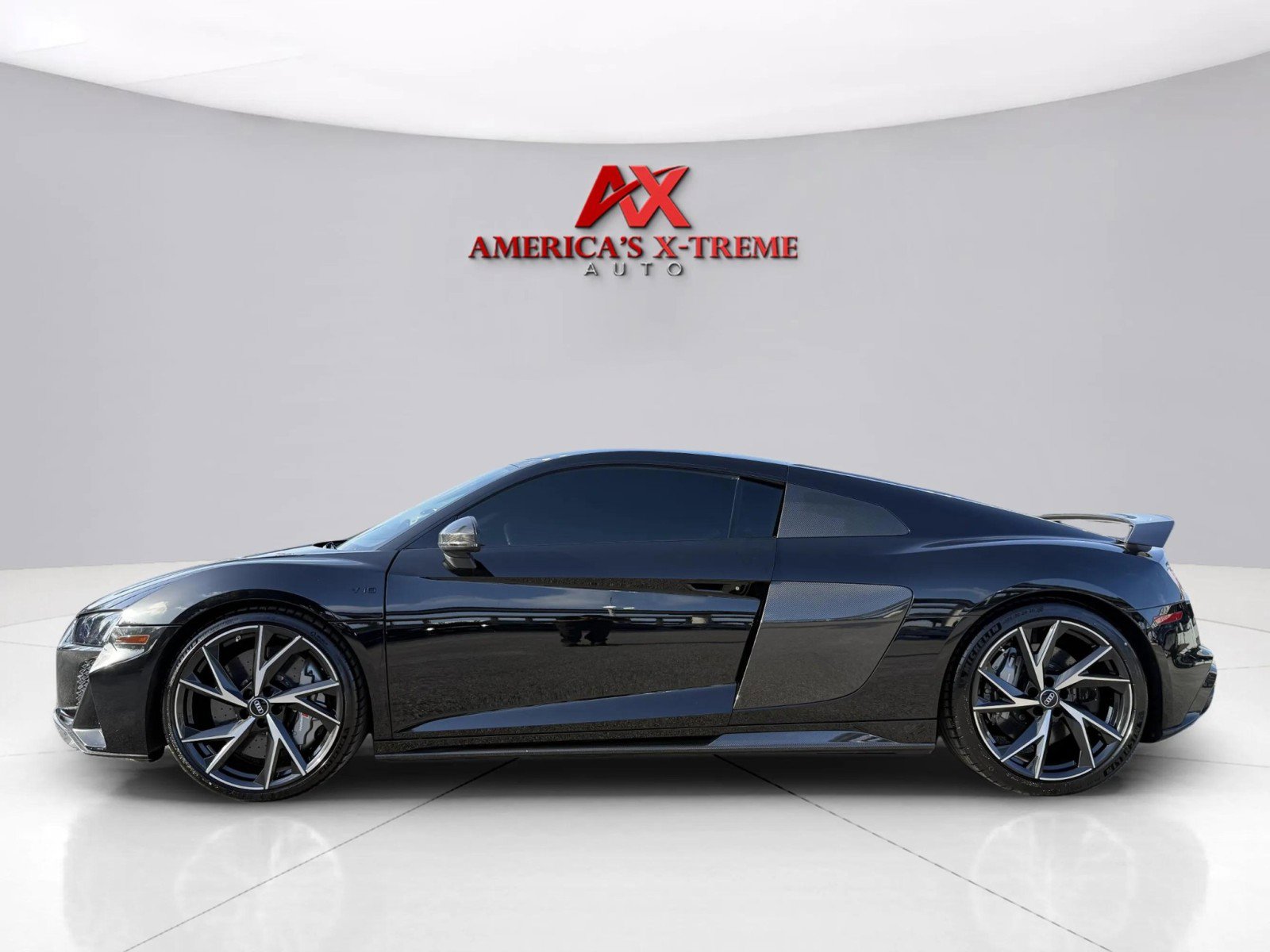 2021 Audi R8 5.2 V10 Performance photo 2