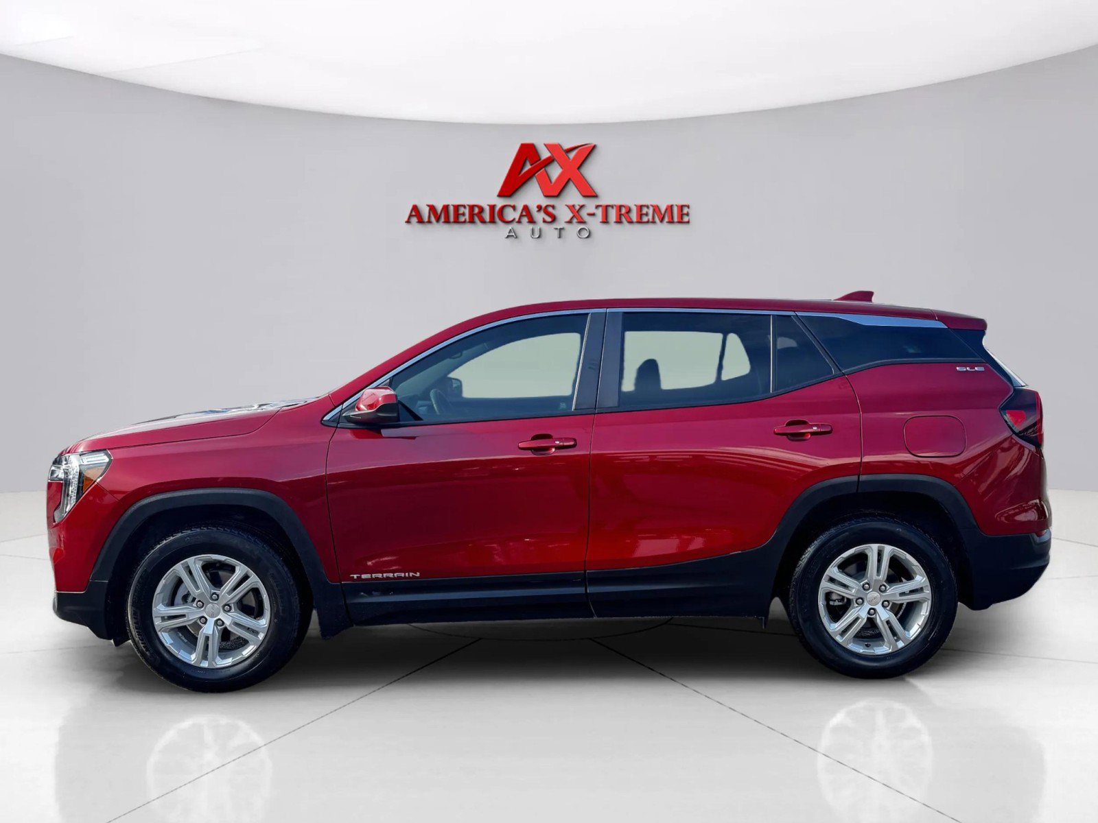 2024 Gmc Terrain SLE photo 2