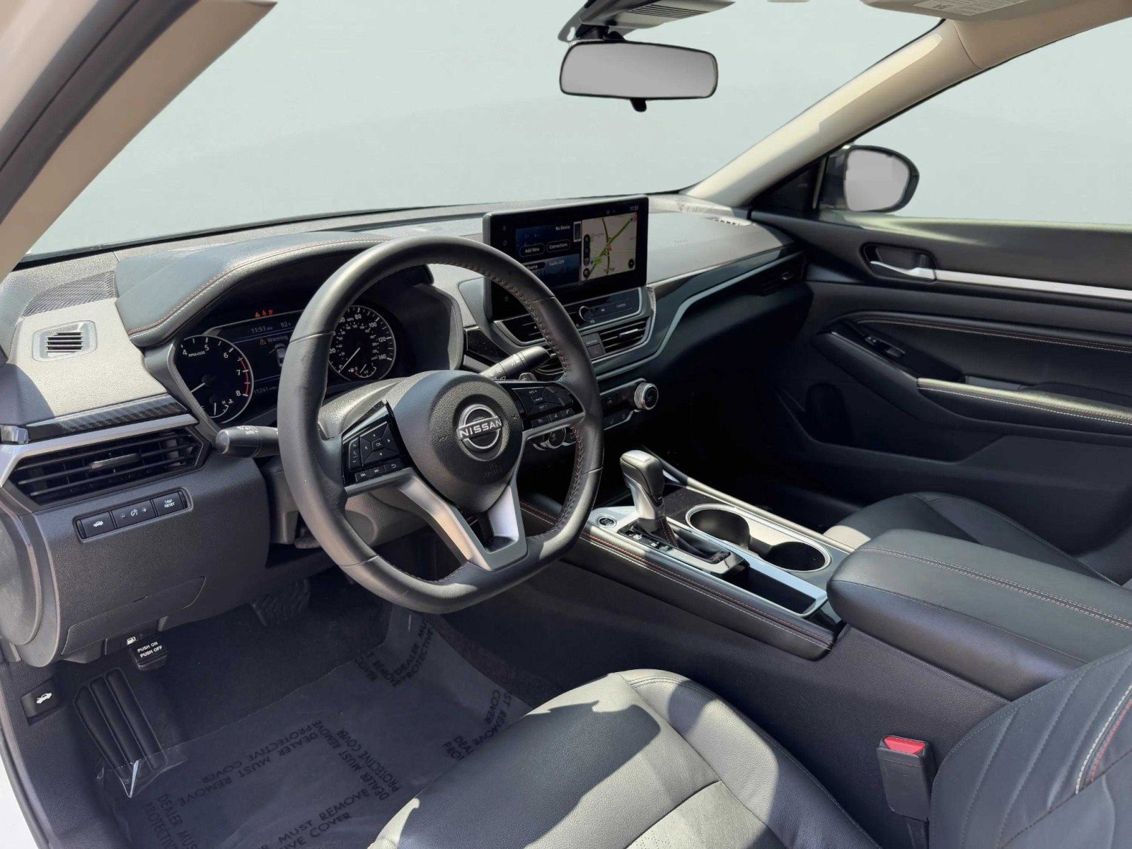 2023 Nissan Altima 2.5 SR photo 3