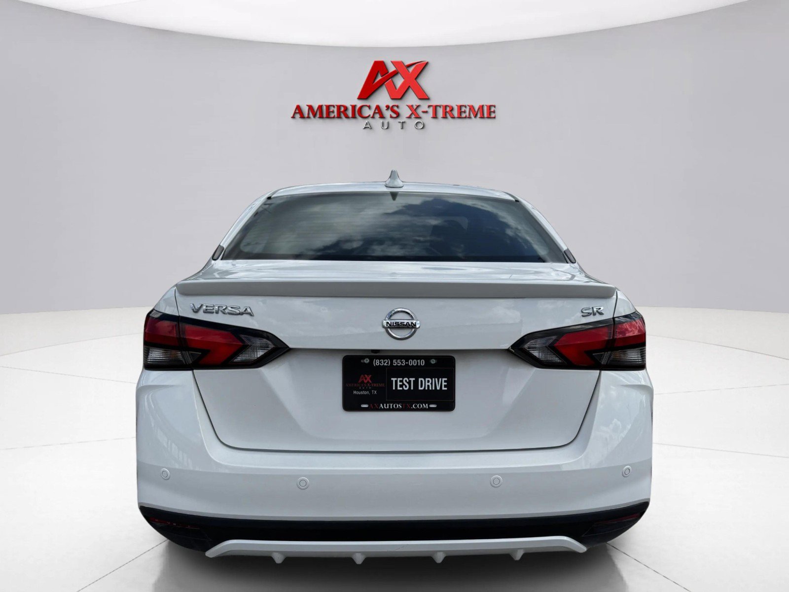 2021 Nissan Versa 1.6 SR photo 4