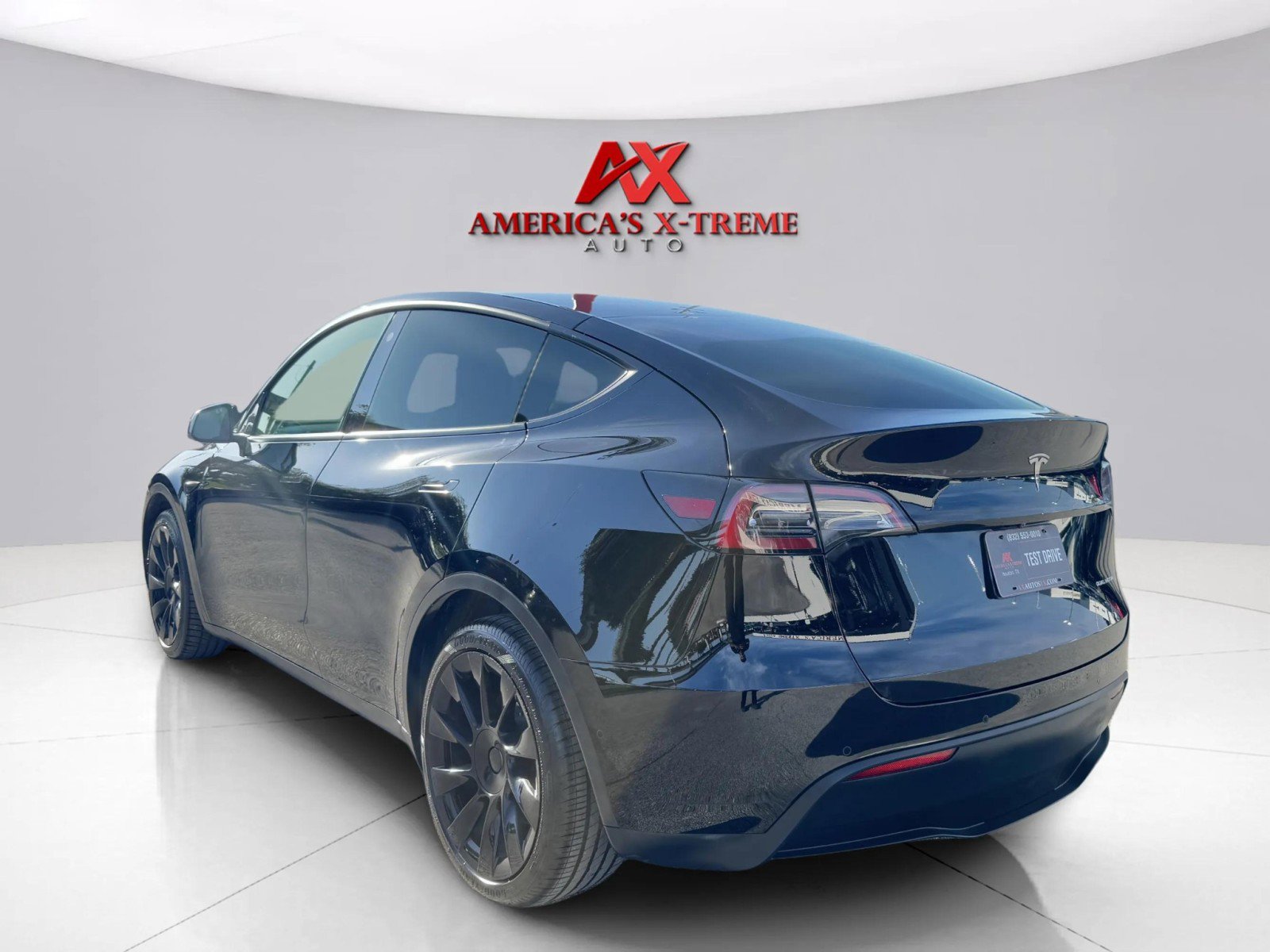 2021 Tesla Model Y Long Range photo 3