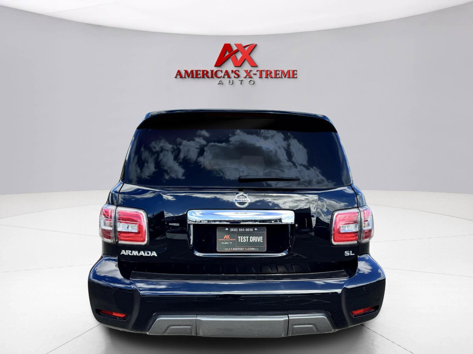 2019 Nissan Armada SL photo 4