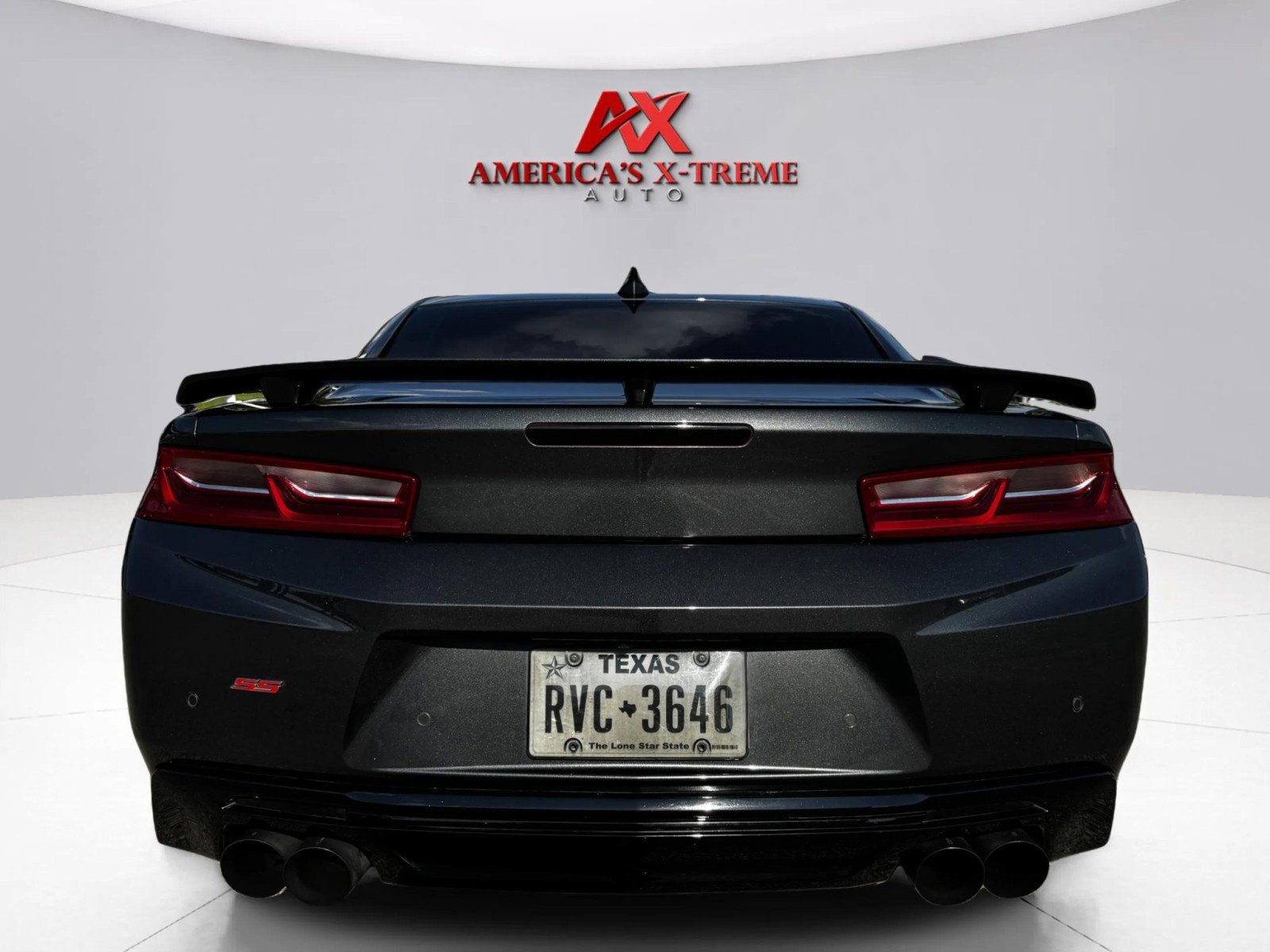2018 Chevrolet Camaro 2SS photo 3