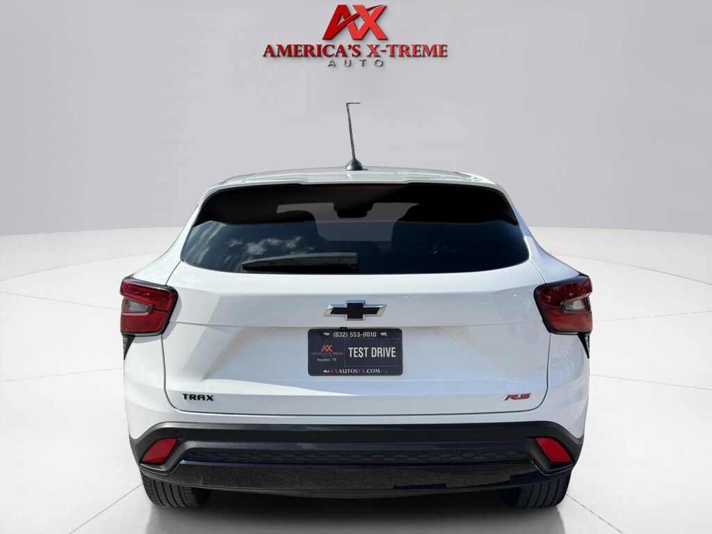 Used 2025 Chevrolet Trax 1RS SUV