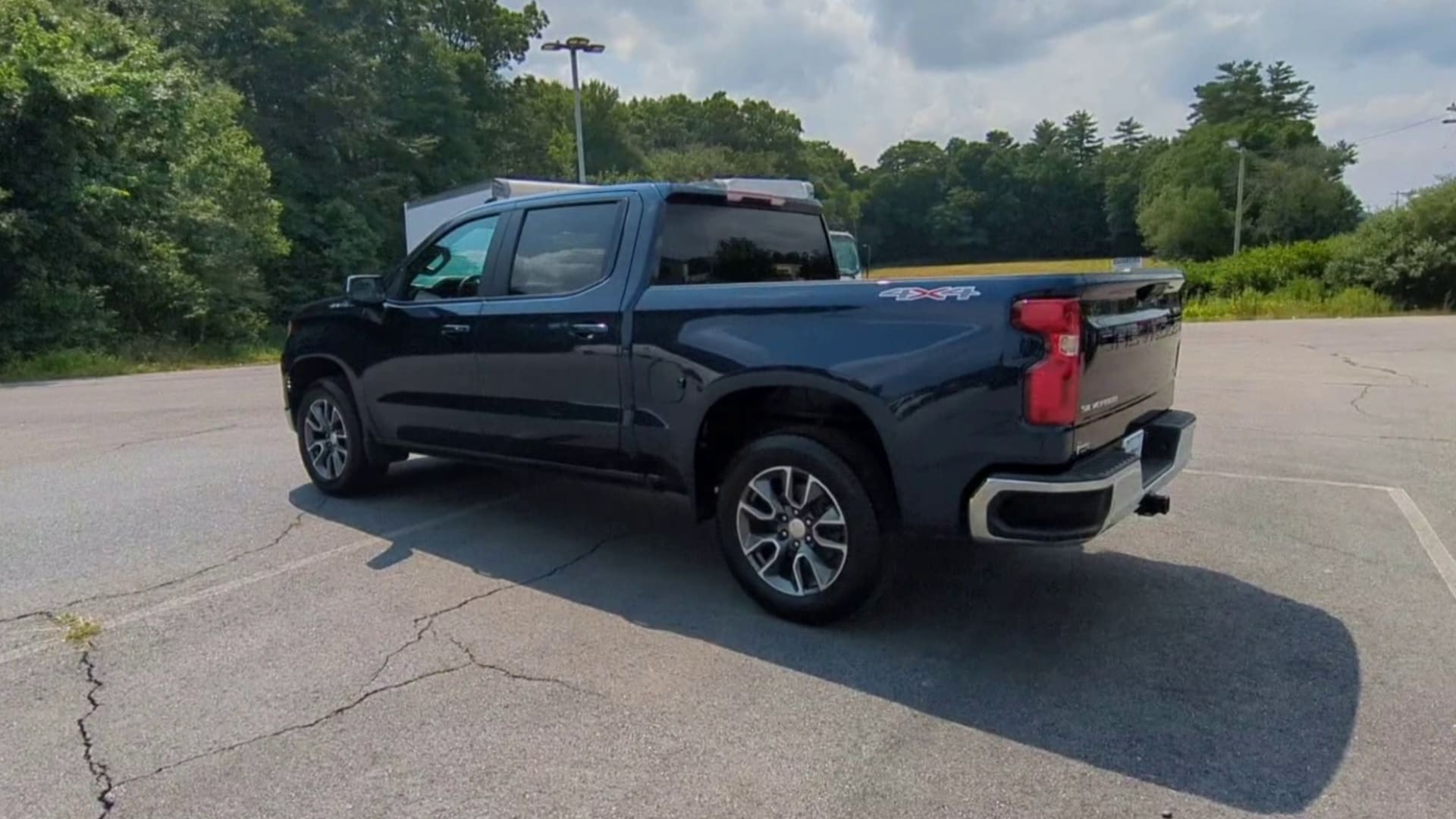 Used 2022 Chevrolet Silverado 1500 LT with VIN 1GCPDKEK0NZ581284 for sale in Amesbury, MA