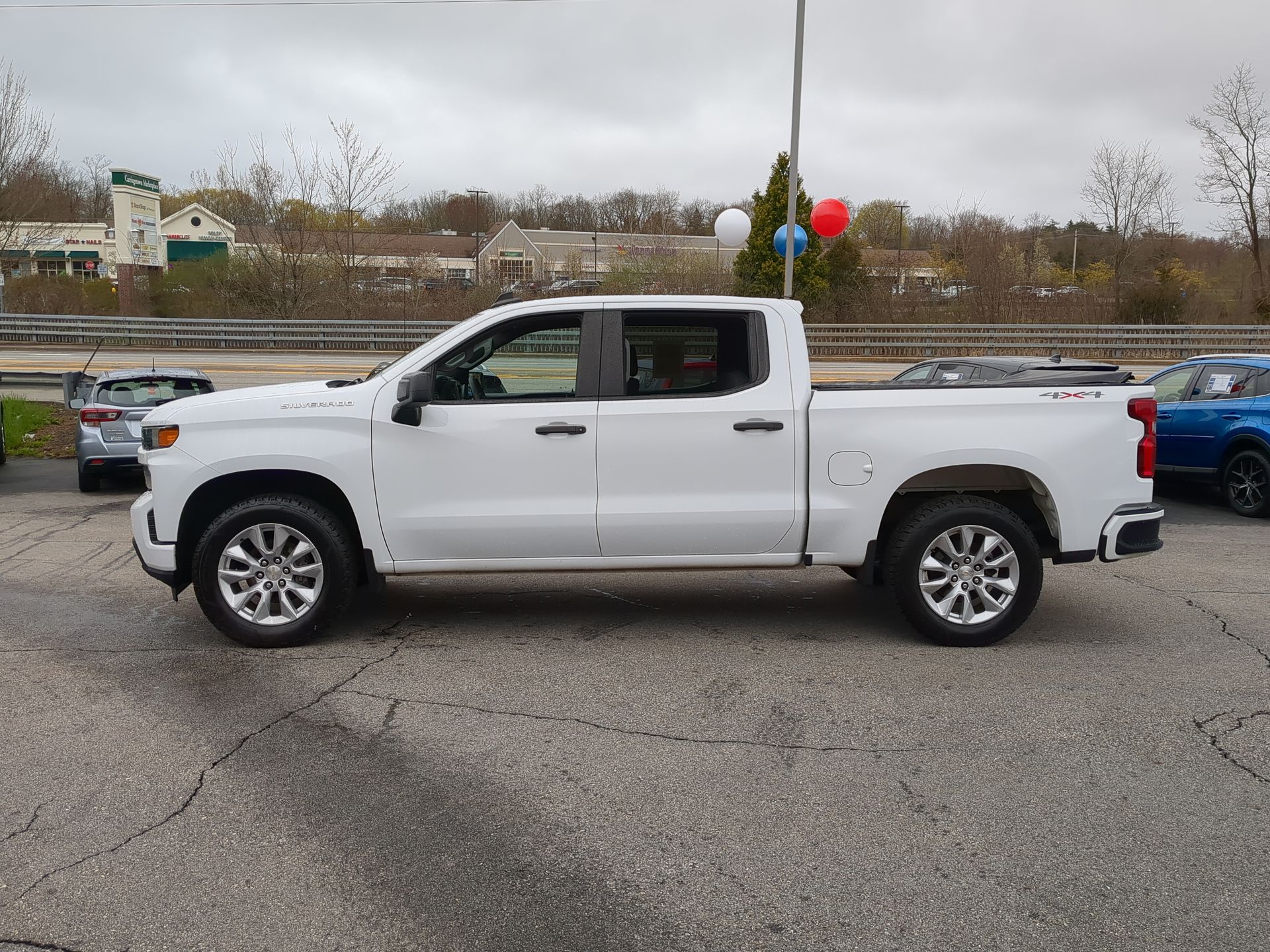 Used 2020 Chevrolet Silverado 1500 Custom with VIN 1GCUYBEF1LZ217222 for sale in Amesbury, MA