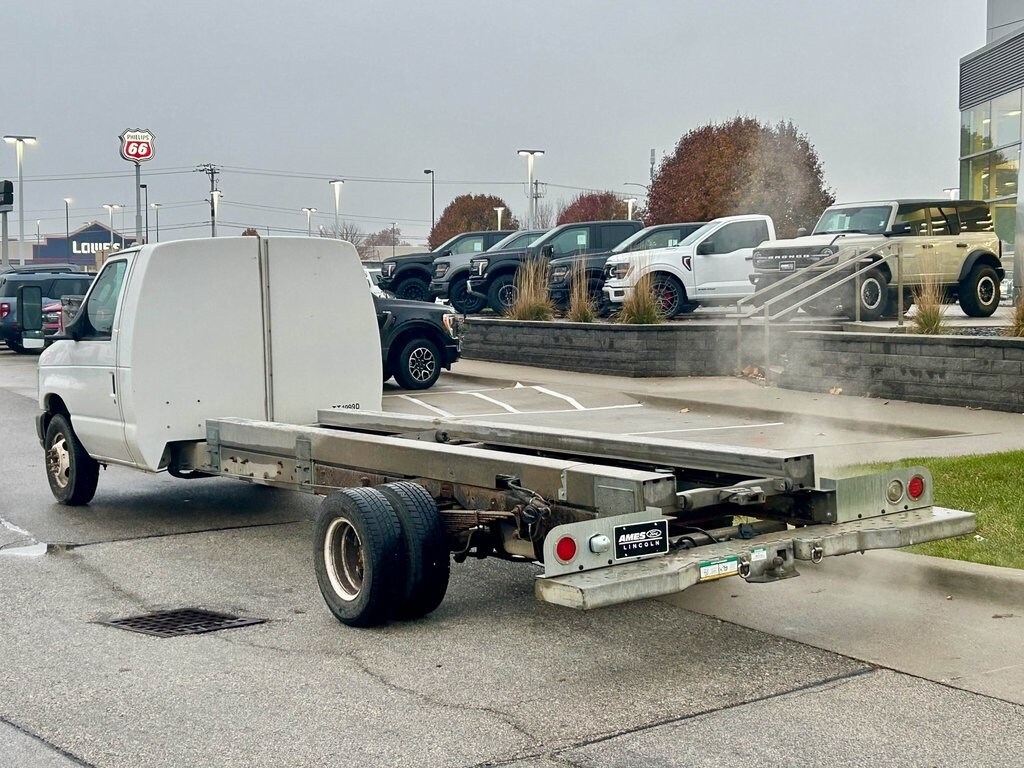 Used 2011 Ford E-450SD Base Cab/Chassis