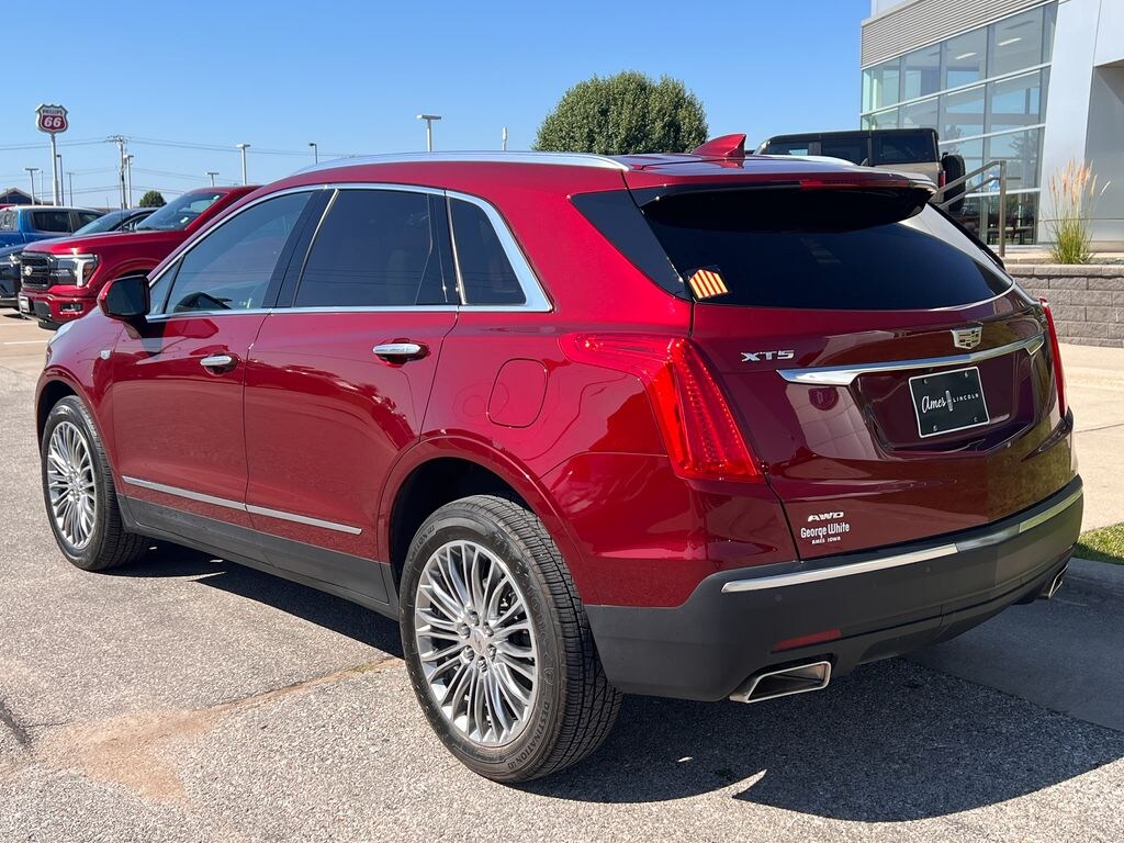 Used 2017 Cadillac XT5 Luxury SUV