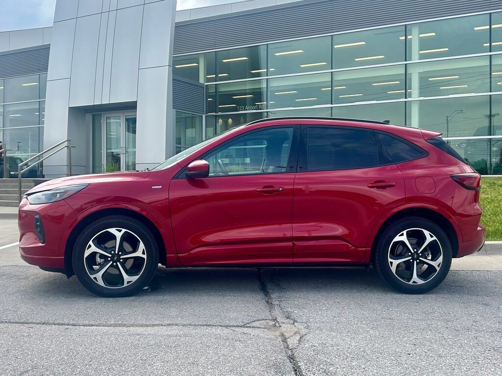 Certified 2025 Ford Escape ST-Line Elite SUV