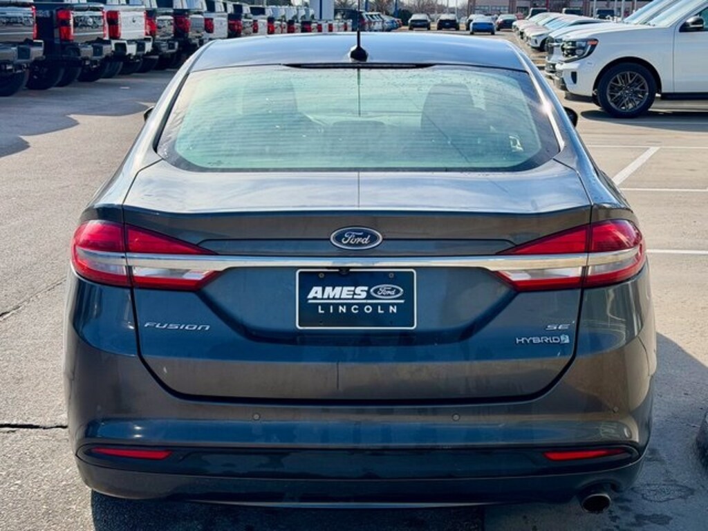 Used 2018 Ford Fusion Hybrid SE Sedan