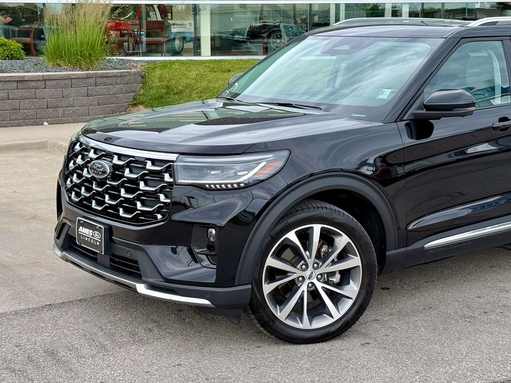 Used 2025 Ford Explorer Platinum SUV