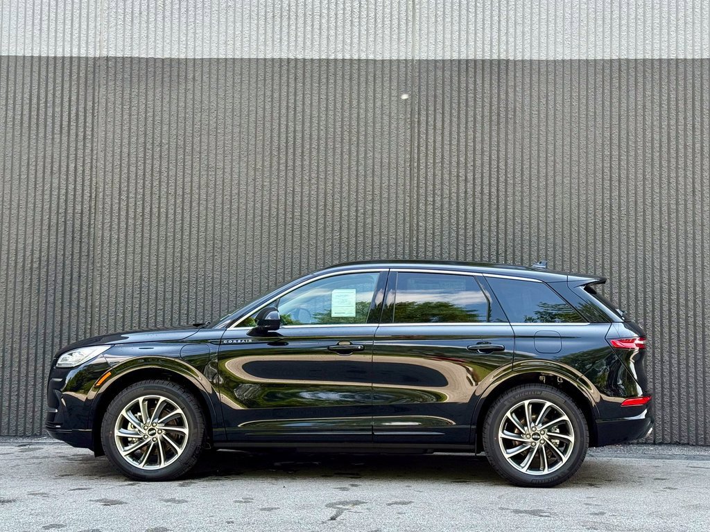 New 2025 Lincoln Corsair Plug-In Hybrid Grand Touring SUV
