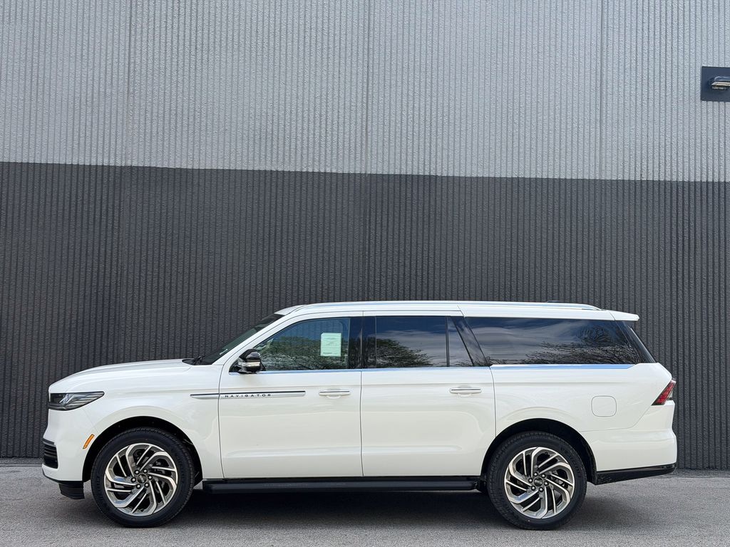 New 2026 Lincoln Navigator L Premiere SUV