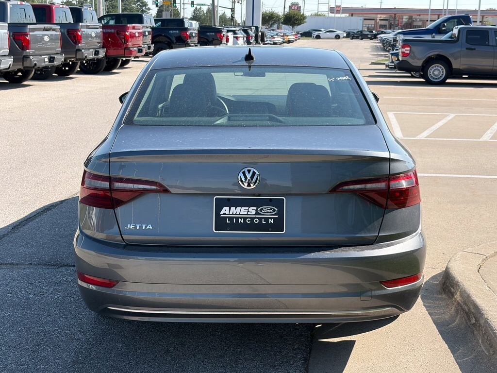 Used 2020 Volkswagen Jetta 1.4T SE Sedan