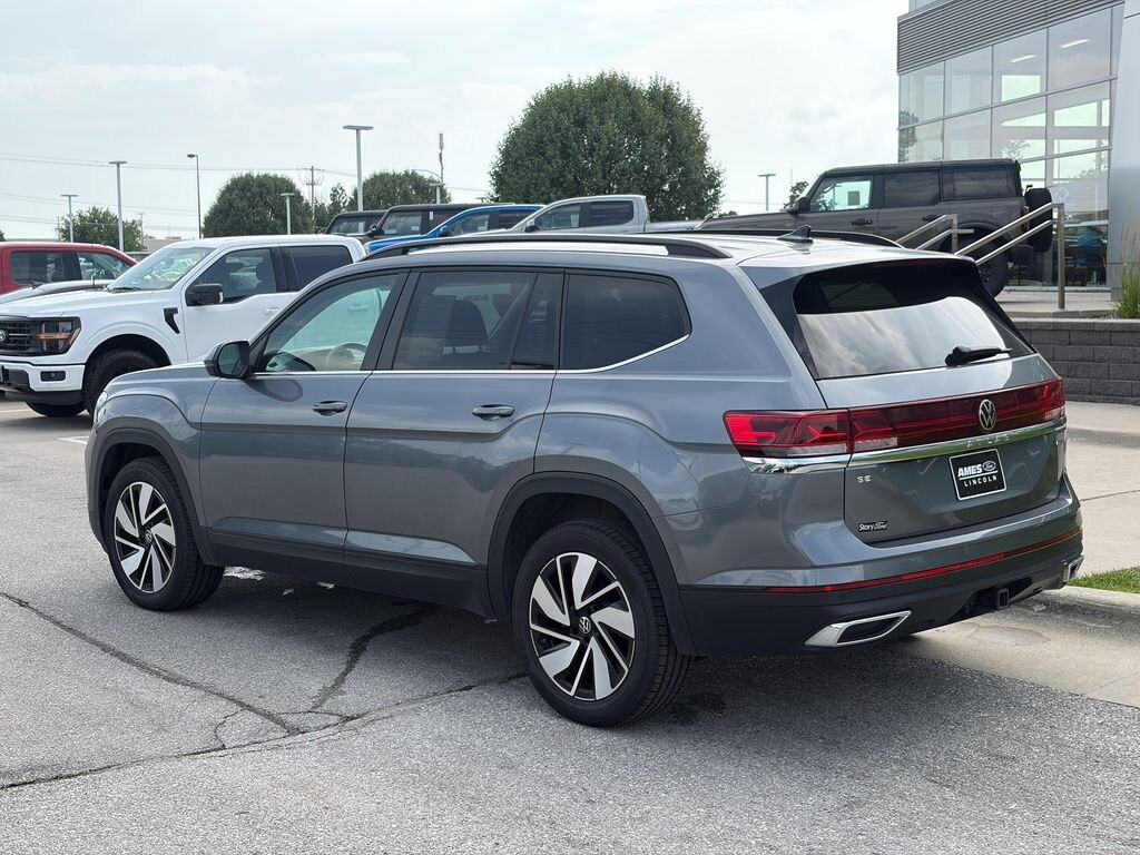 Used 2025 Volkswagen Atlas 2.0T SE w/Technology SUV