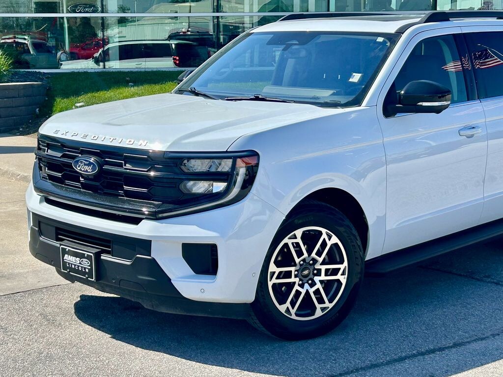 Certified 2025 Ford Expedition Active SUV