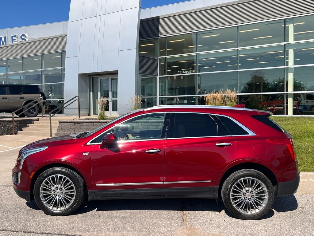 Used 2017 Cadillac XT5 Luxury SUV