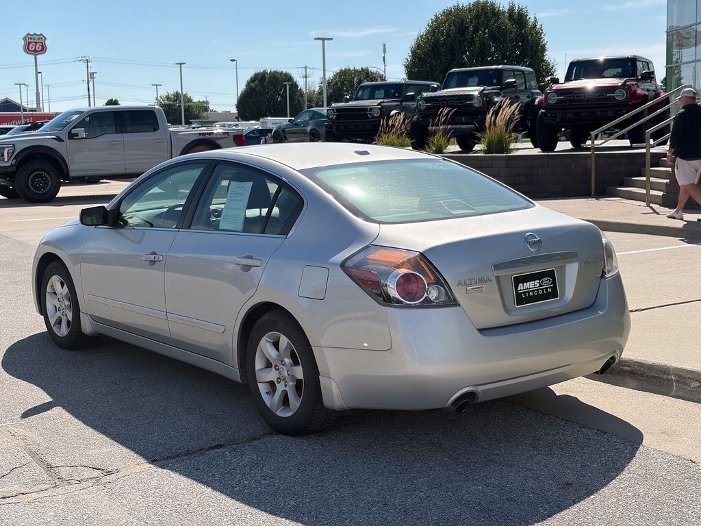 Used 2009 Nissan Altima 2.5 SL Sedan