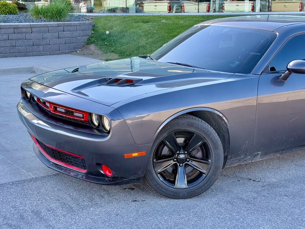 Used 2015 Dodge Challenger SXT Coupe