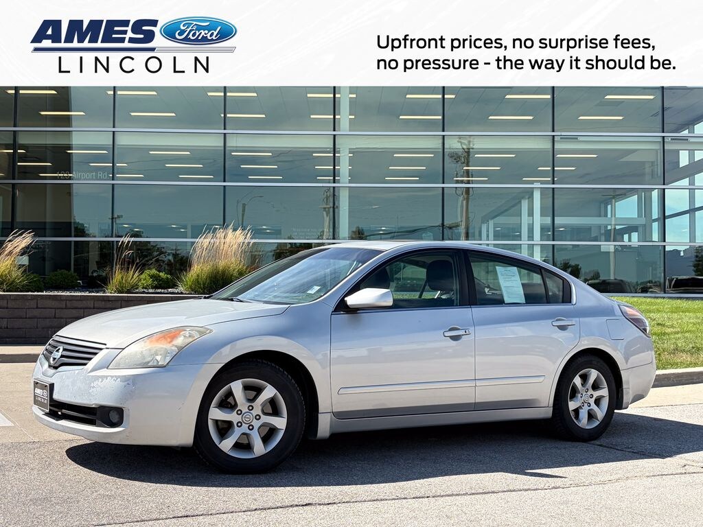 Used 2009 Nissan Altima 2.5 SL Sedan