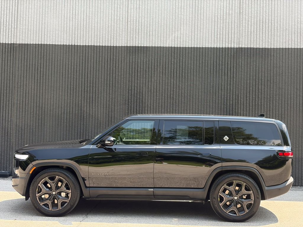 Used 2026 Rivian R1S Performance Dual Motor Large Pack SUV