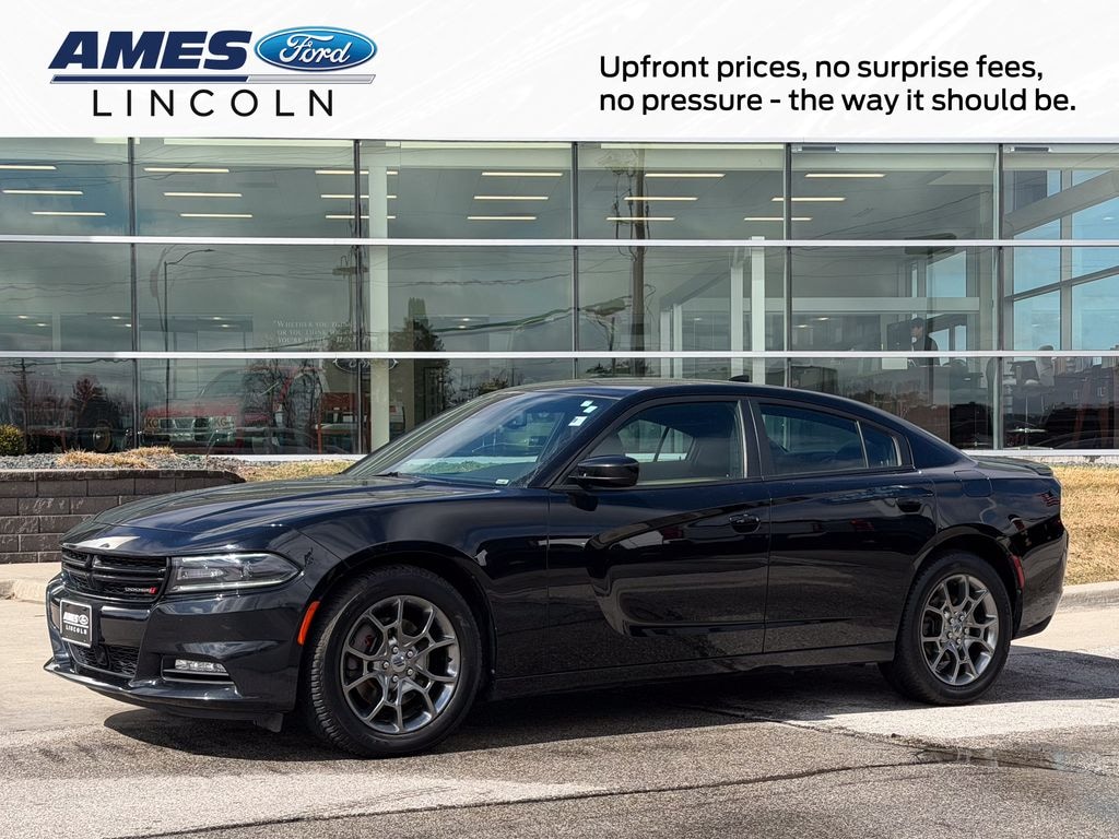 Used 2017 Dodge Charger SXT Sedan