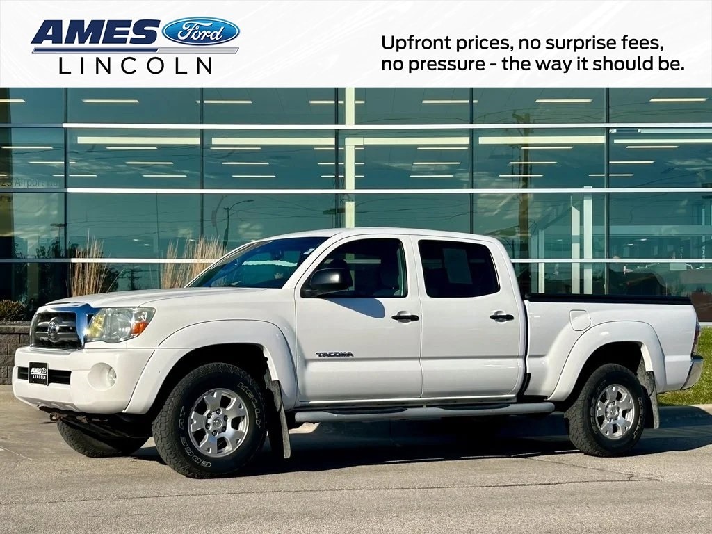 2010 Toyota Tacoma Base's photo