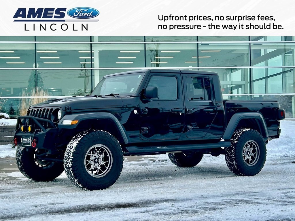 2020 Jeep Gladiator Sport's photo