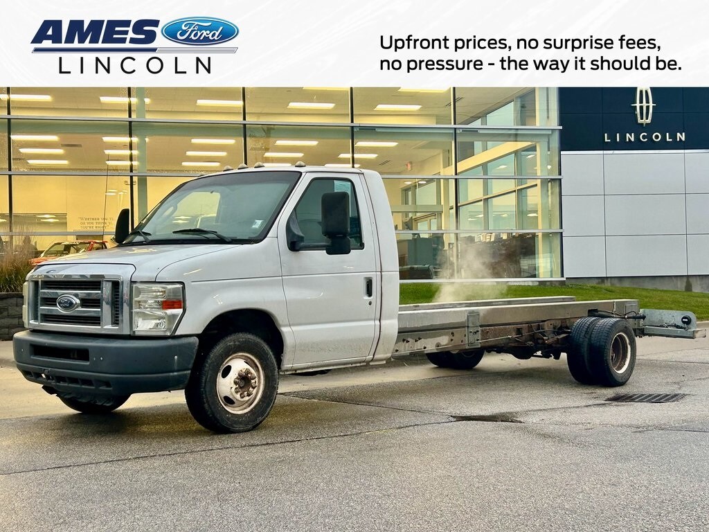 Used 2011 Ford E-450SD Base Cab/Chassis