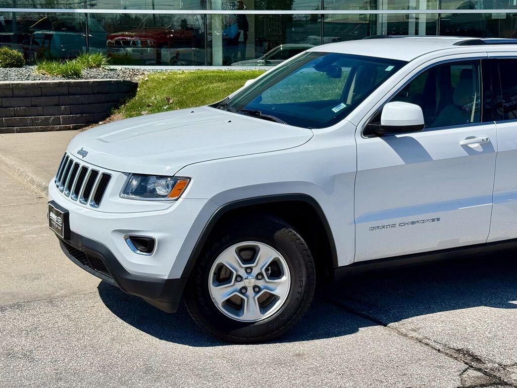 Used 2016 Jeep Grand Cherokee Laredo SUV