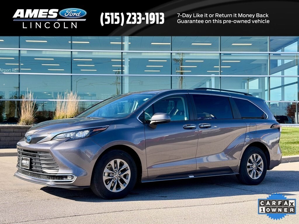Certified 2024 Toyota Sienna XLE Minivan/Van