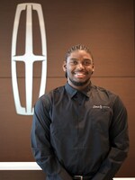 Staff member Kavon Domond from ID_9c5dad