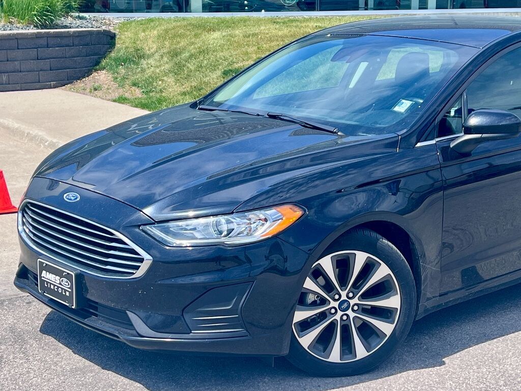 Certified 2019 Ford Fusion SE Sedan