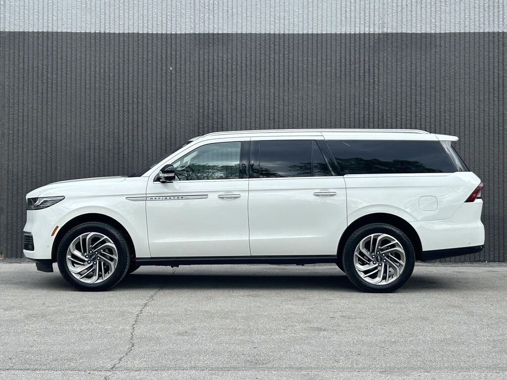 Certified 2025 Lincoln Navigator L Reserve SUV