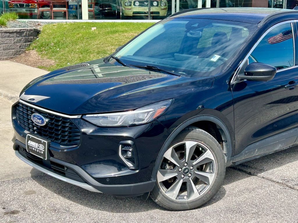 Used 2023 Ford Escape Platinum SUV