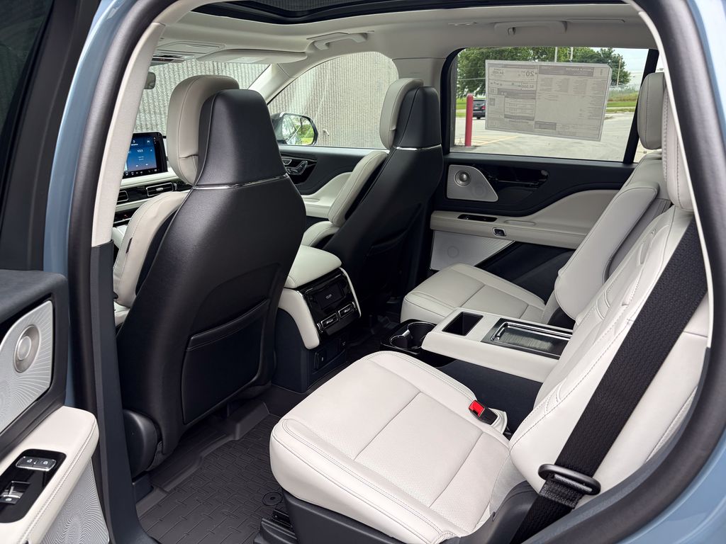 2026 Lincoln Aviator Reserve - Photo 16