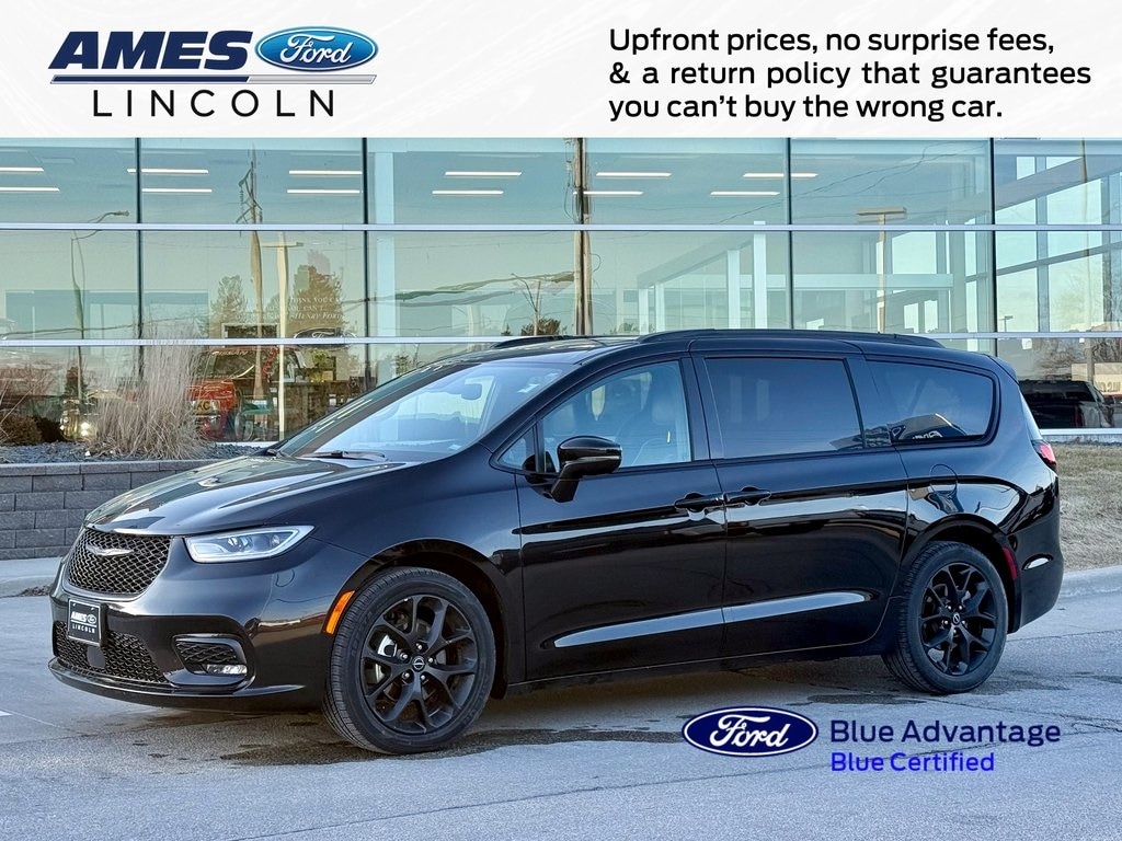 Used 2025 Chrysler Pacifica Limited Minivan/Van