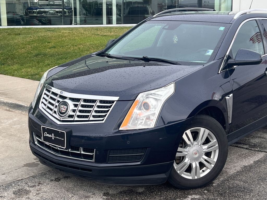 Used 2016 Cadillac SRX Luxury SUV
