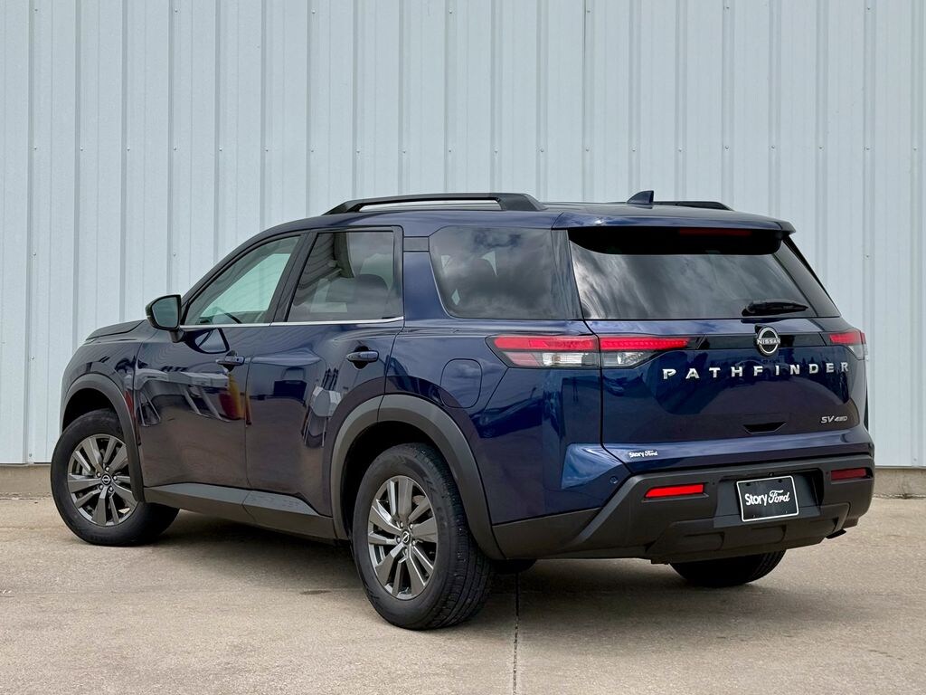 Used 2022 Nissan Pathfinder SV SUV